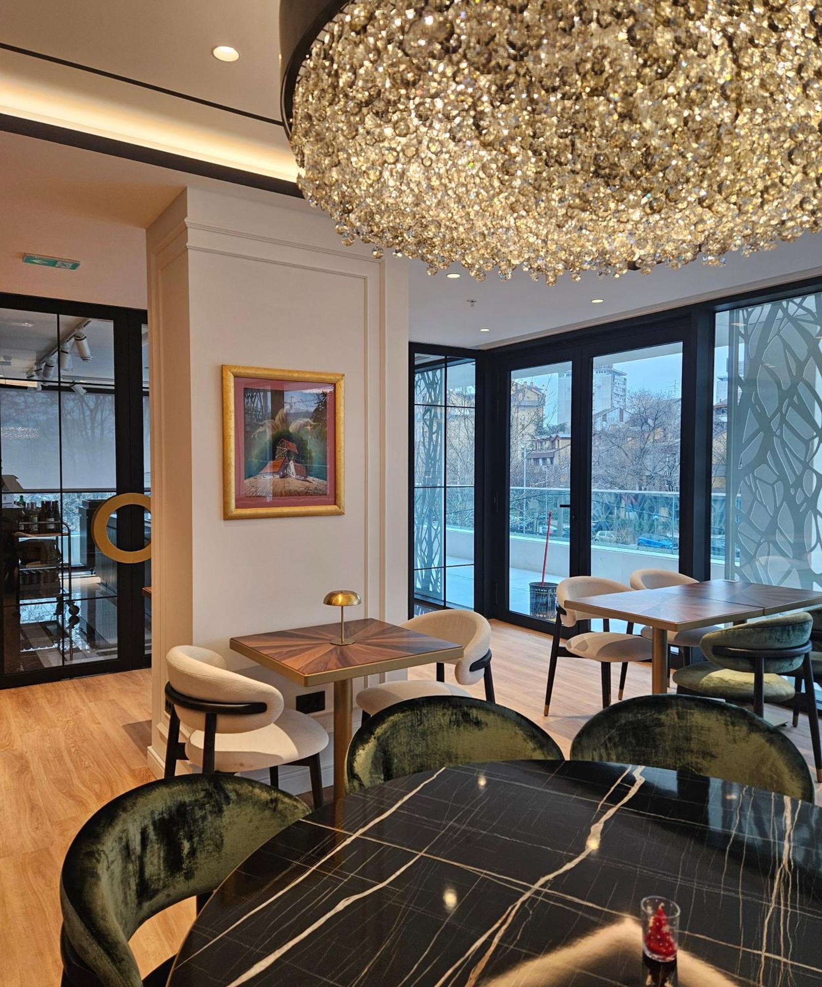 New Belgrade Premium Hotel Exterior photo