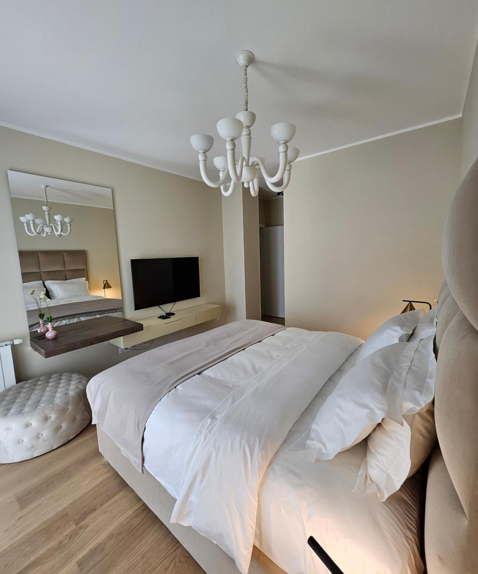 New Belgrade Premium Hotel Room photo