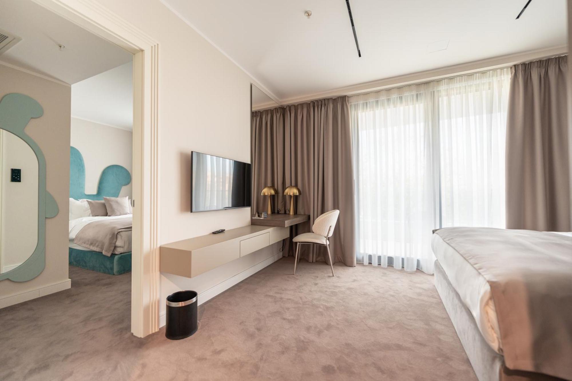 New Belgrade Premium Hotel Exterior photo