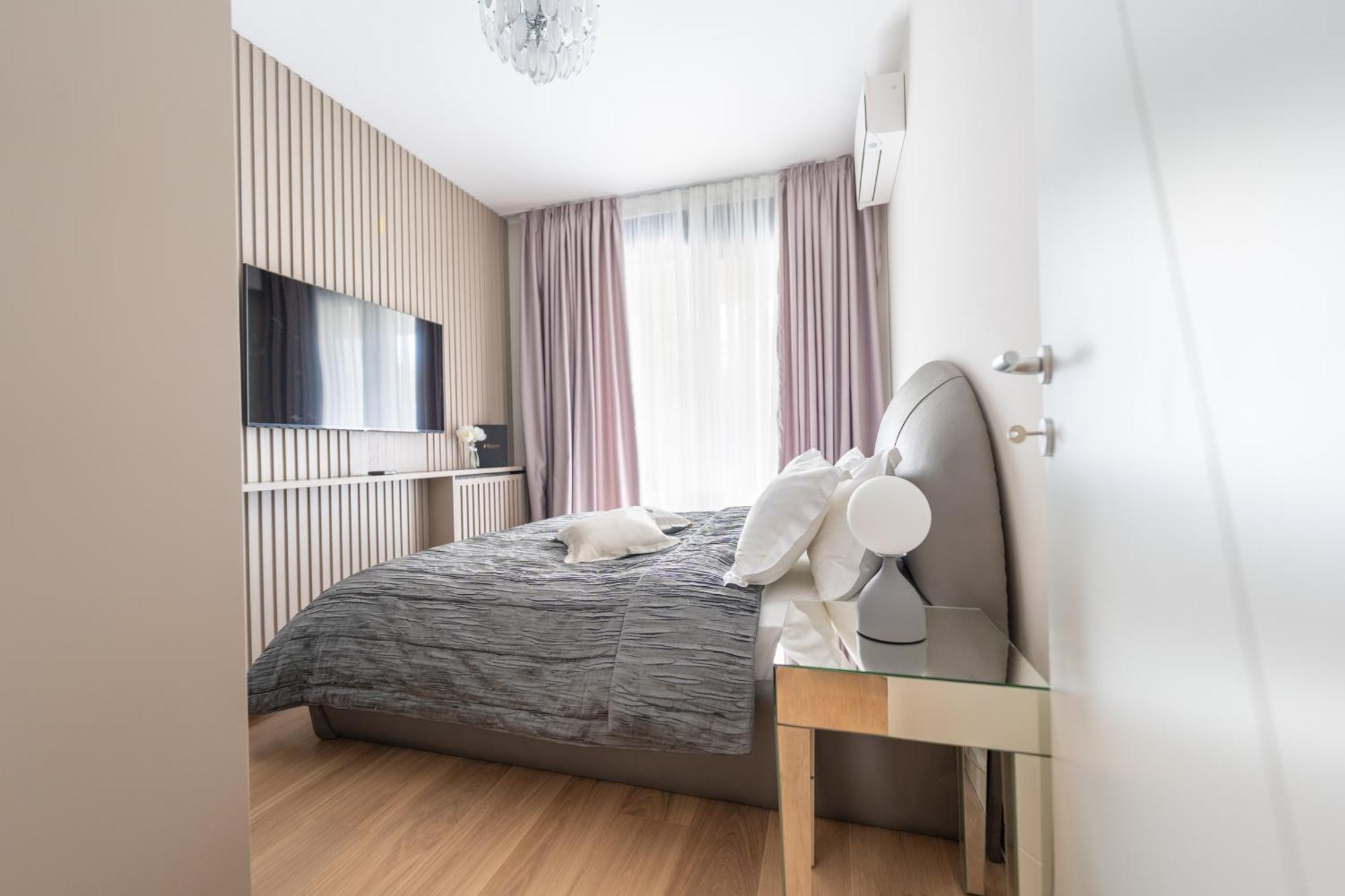 New Belgrade Premium Hotel Room photo